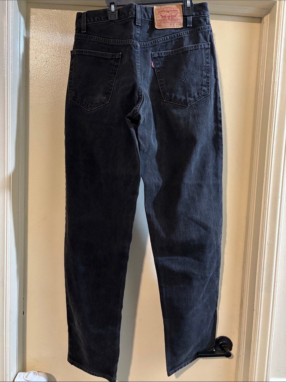 Levi's Men's Dark Black Denim Relaxed Jeans 550 32x34 vintage